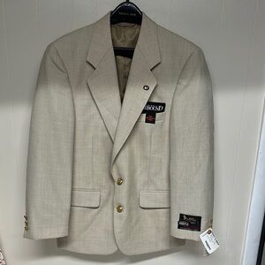 Cream Blazer with Classic Tailoring and Structured Shoulders NWT